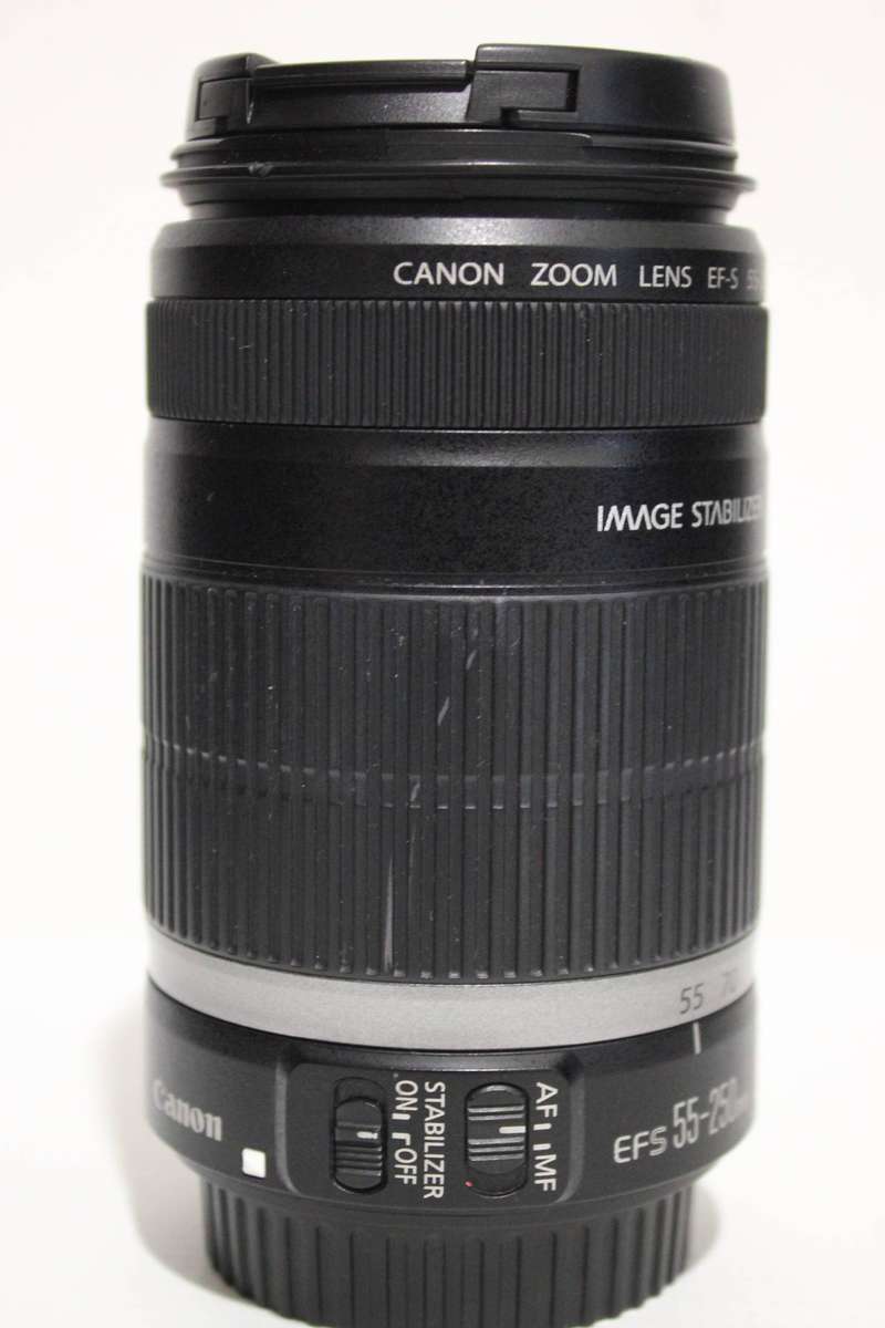 Canon EF-S 55-250mm f/4-5.6 is Image Stabilizer Telephoto Zoom Lens