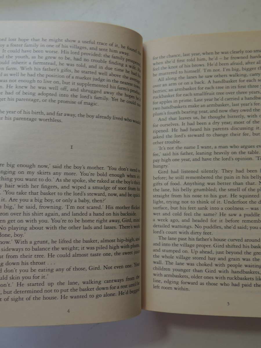 A Legacy of Honour - Elizabeth Moon