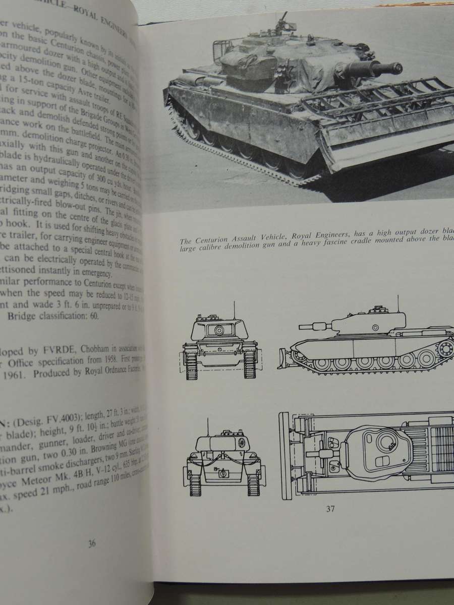 Fighting Vehicles And Weapons Of The Modern British ArmyStevenson Pugh