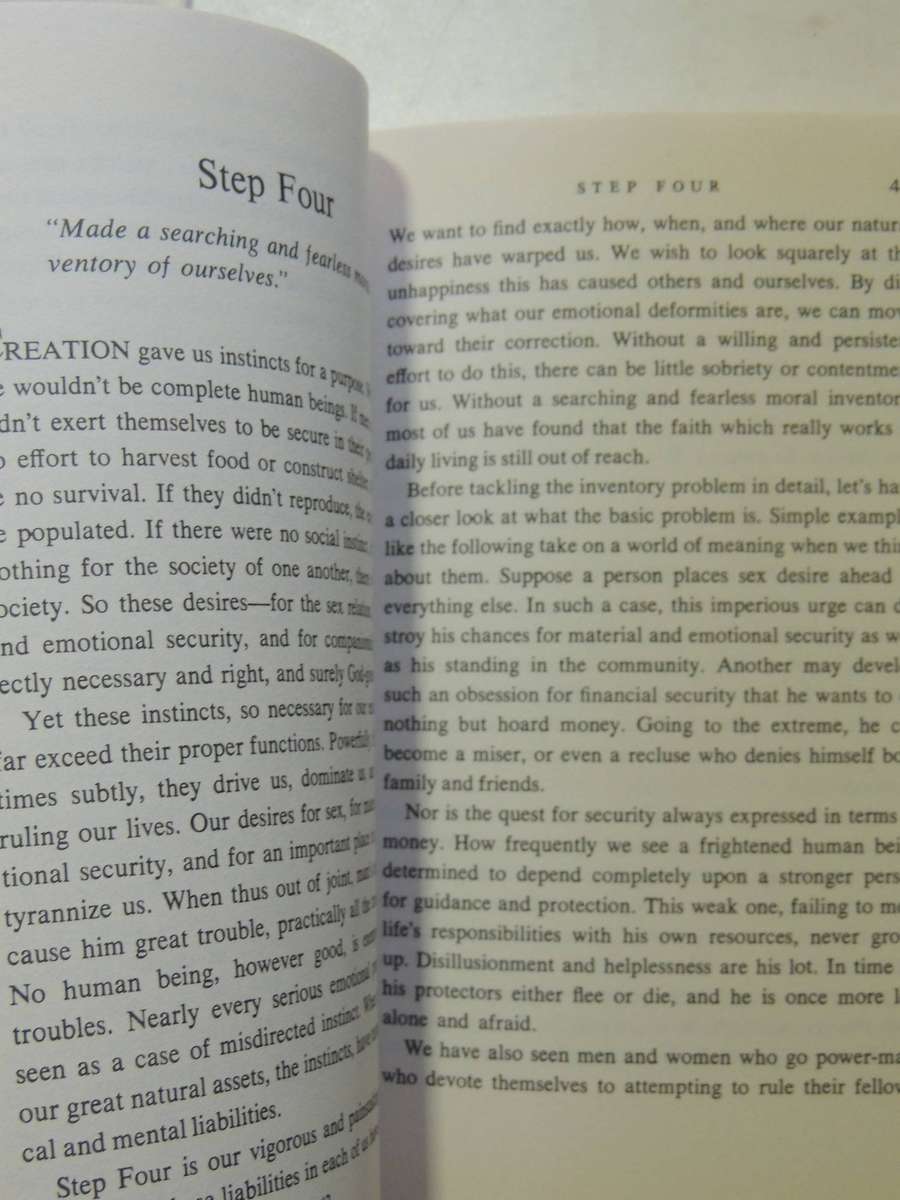 Twelve Steps And Twelve Traditions - Alcoholics Anonymous World Services, Inc., How Members Recover