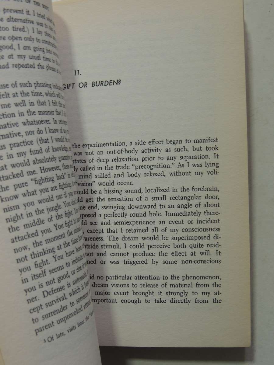 Journeys Out Of The Body - Robert A. Monroe