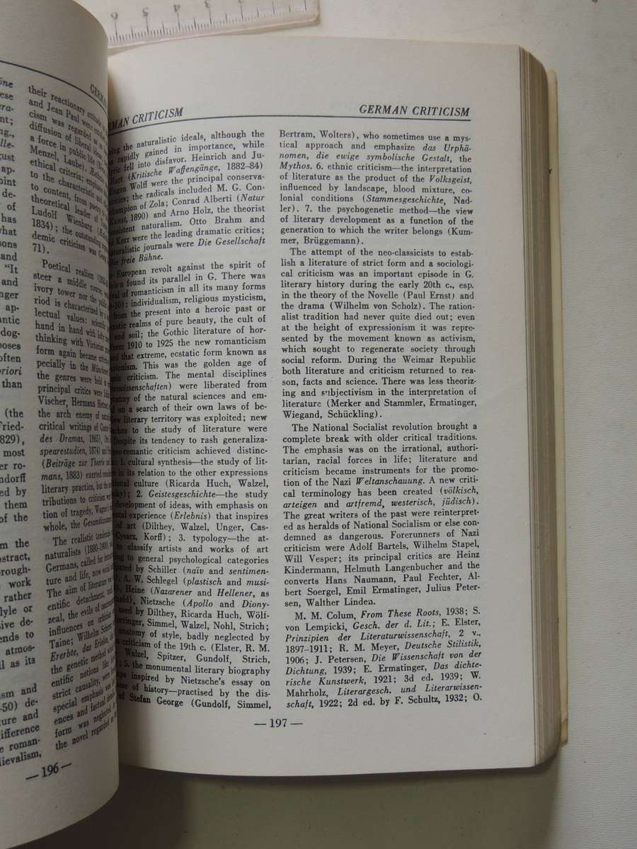 Dictionary Of World Literature - ed Joseph T. Shipley