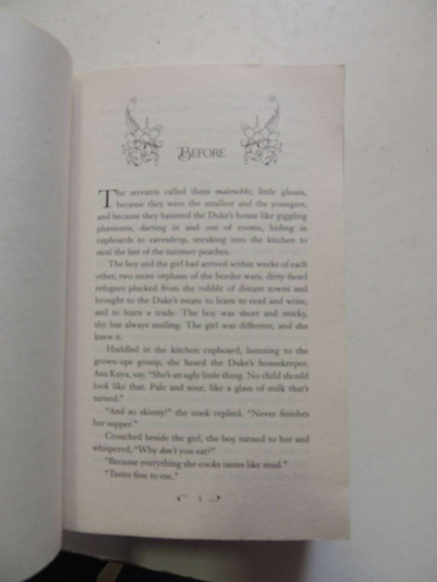 Shadow And Bone Trilogy: Vol 1 Shadow And Bone, Vol 2 Siege And Storm, Vol 3 Ruin And RisingLeigh B