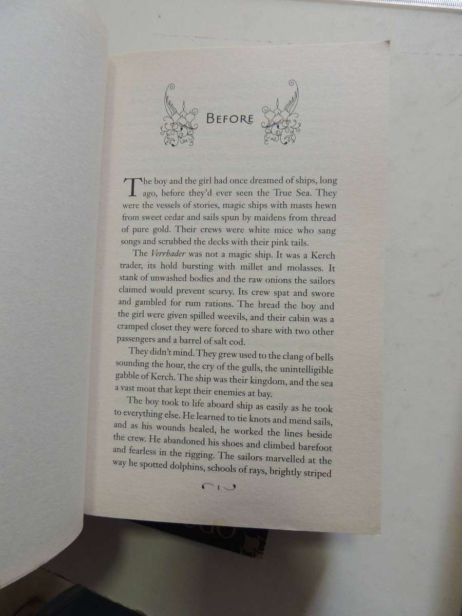 Shadow And Bone Trilogy: Vol 1 Shadow And Bone, Vol 2 Siege And Storm, Vol 3 Ruin And RisingLeigh B