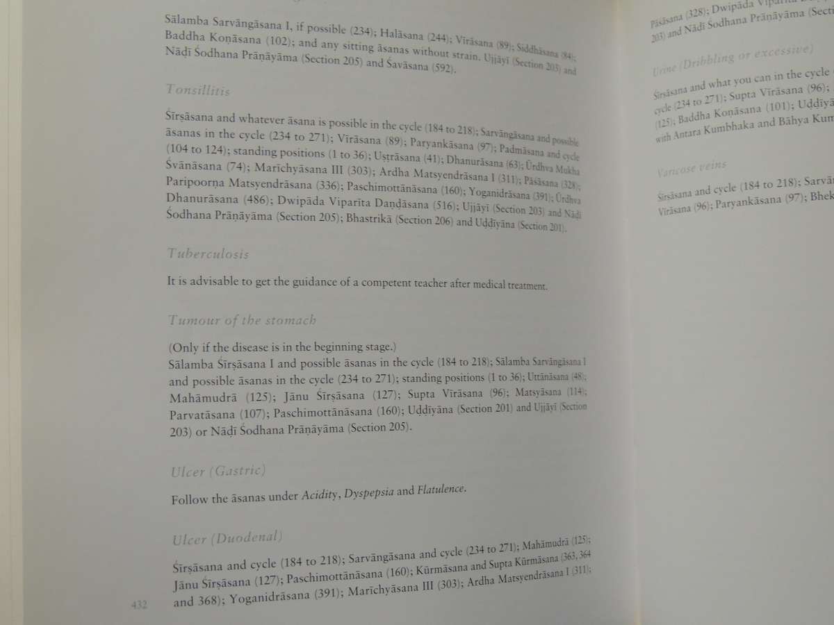 Light On Yoga: The Classic Guide To Yoga From The World's Foremost Authority - B.K.S. Iyengar