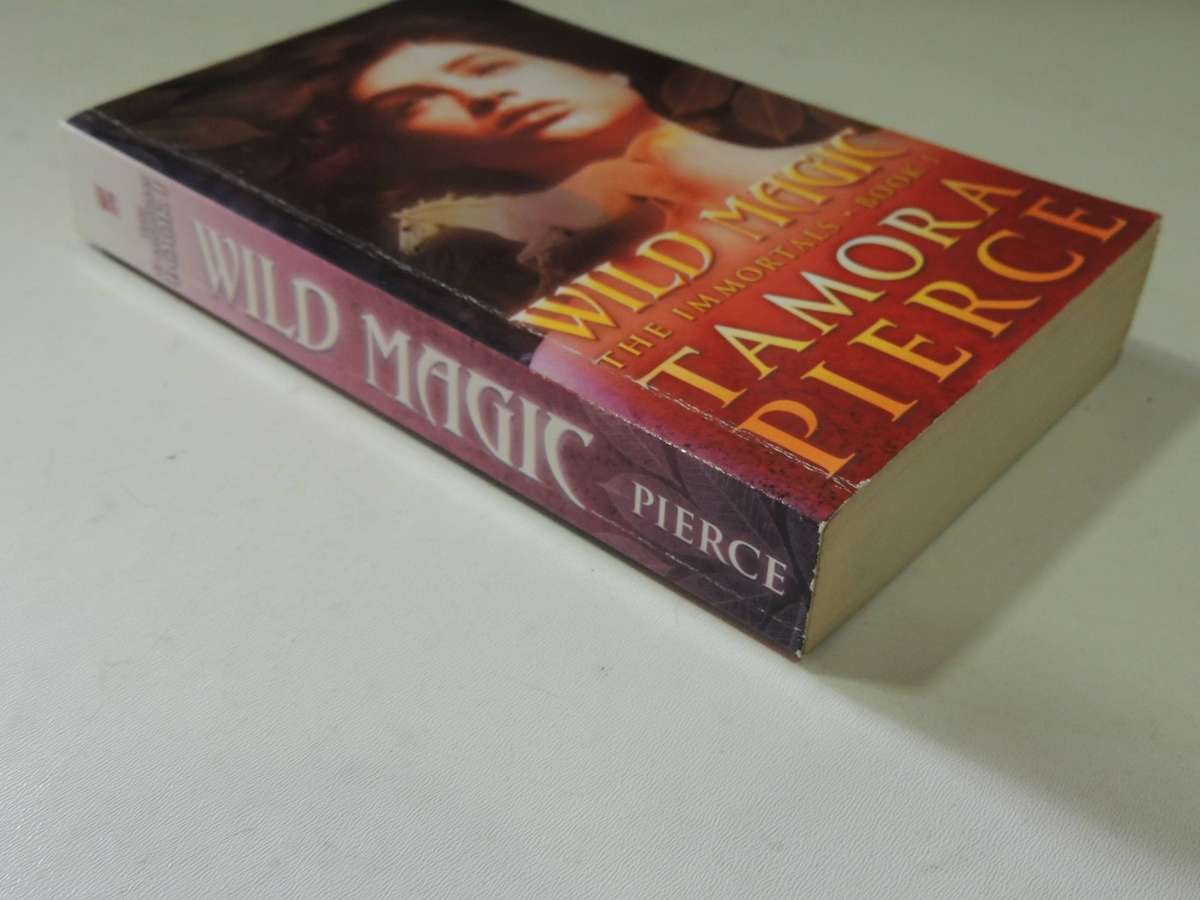The Immortals Book 1: Wild Magic - Tamora Pierce