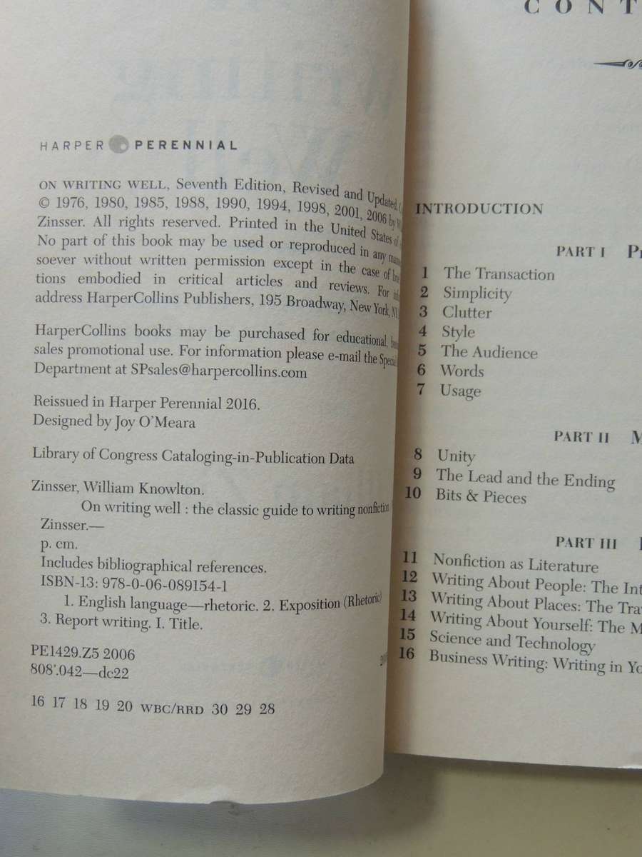 On Writing Well: The Classic Guide To Writing Nonfiction - William Zinsser