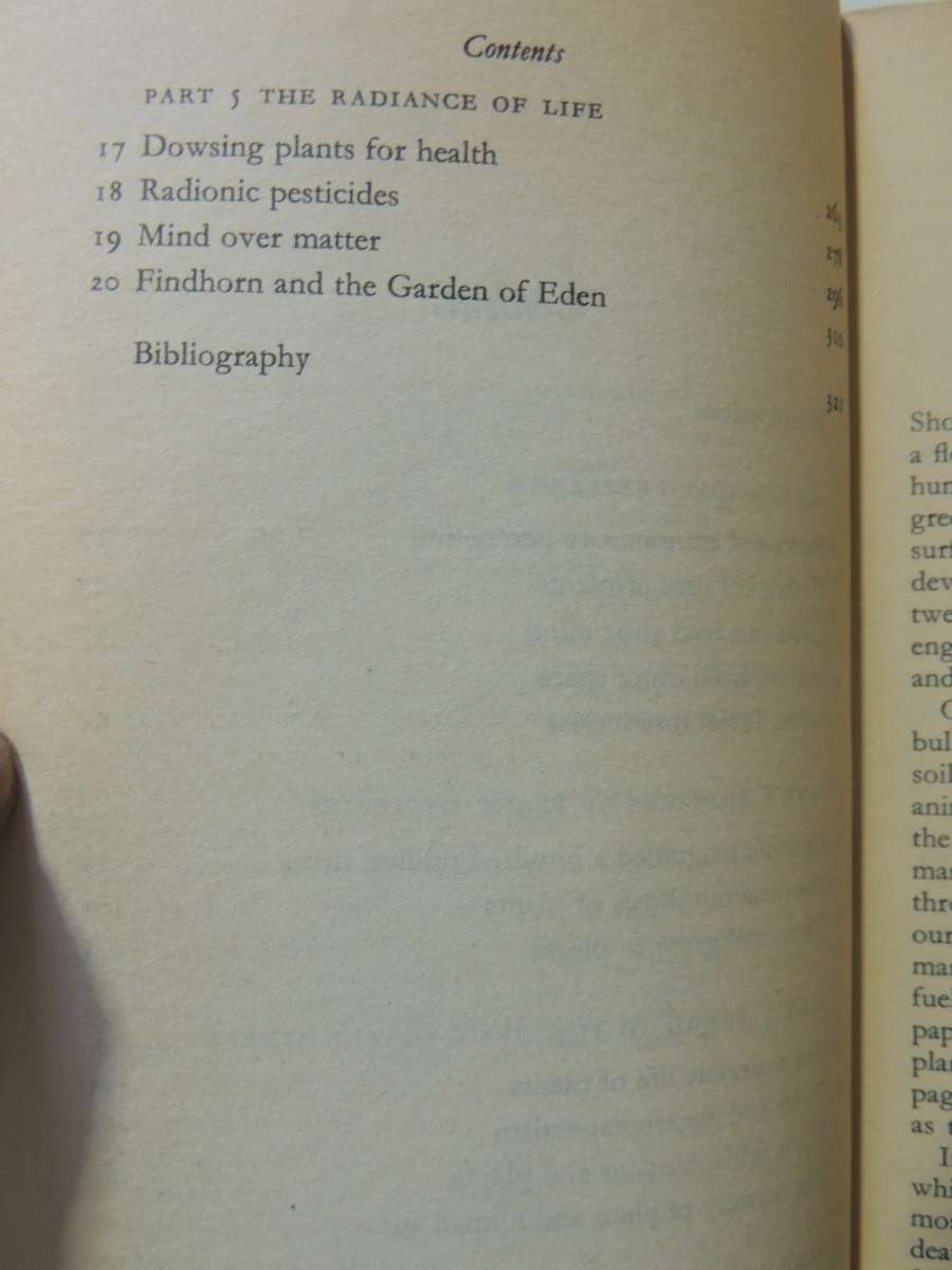 The Secret Life Of Plants - Peter Tompkins & Christopher