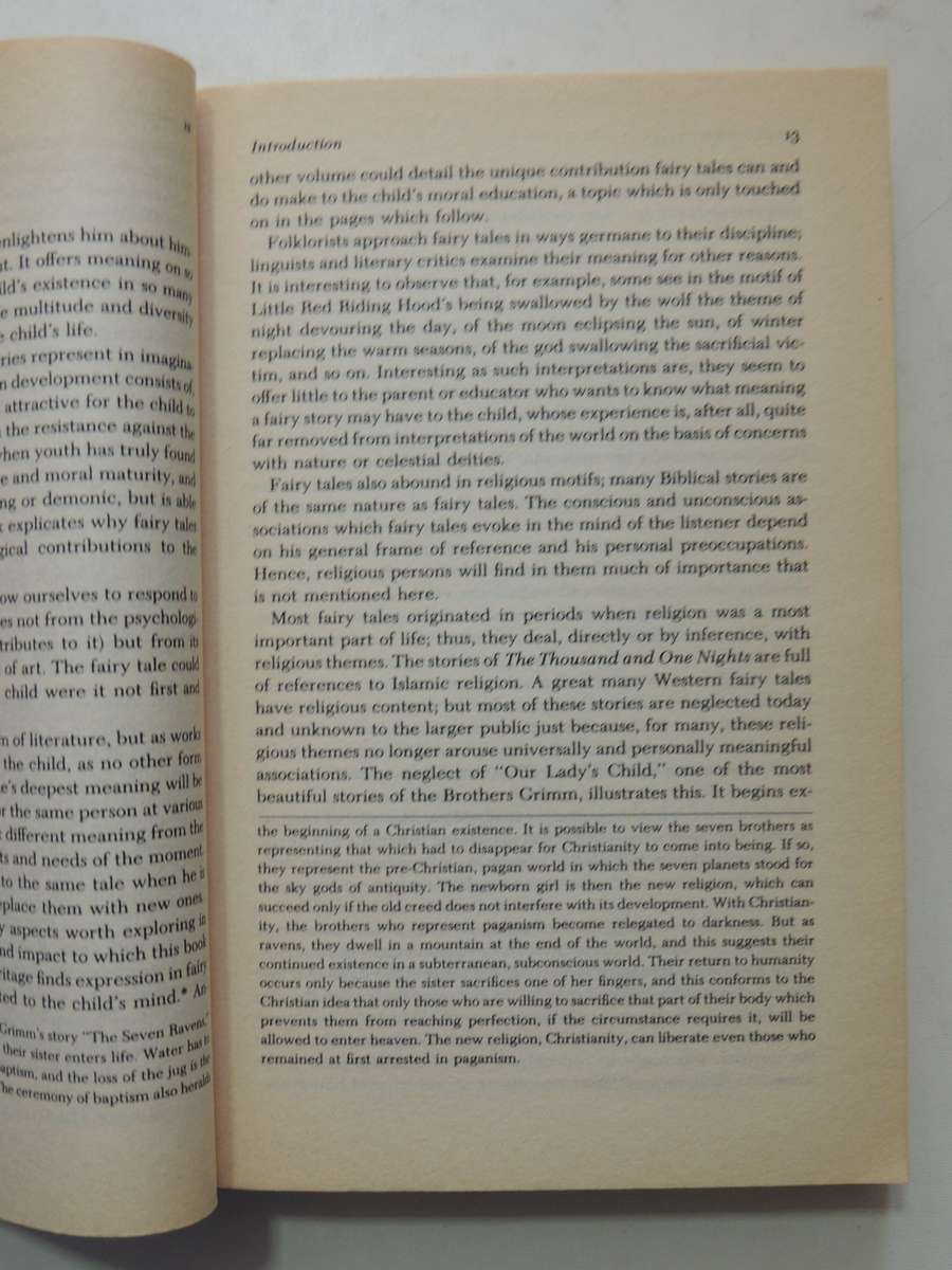 The Uses Of Enchantment: The Meaning And Importance Of Fairy Tales - Bruno Bettelheim