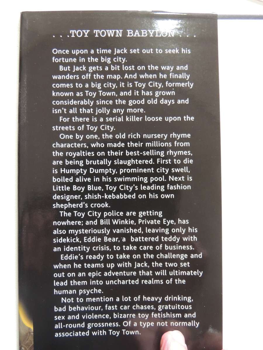 The Hollow Chocolate Bunnies of the Apocalypse - Robert Rankin