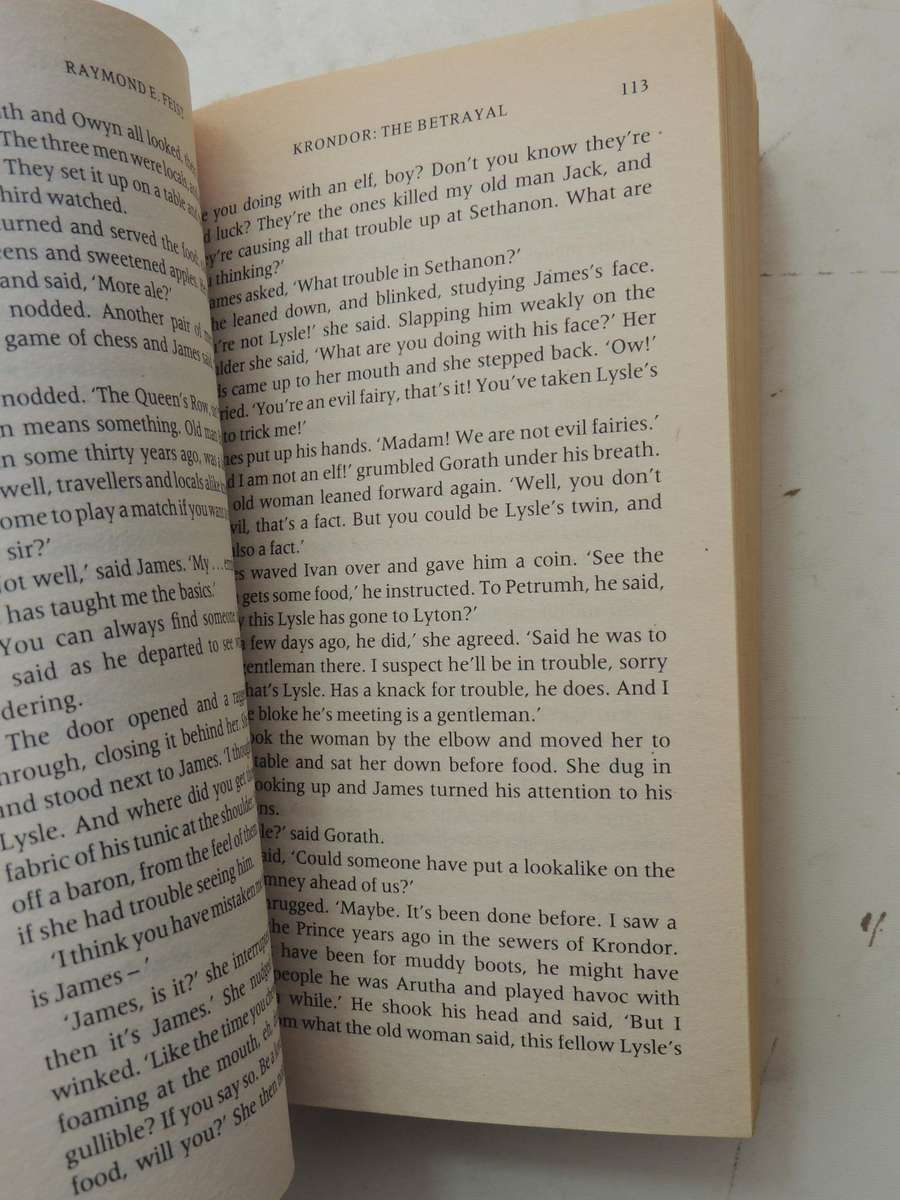 Krondor the Betrayal - Raymond E Feist