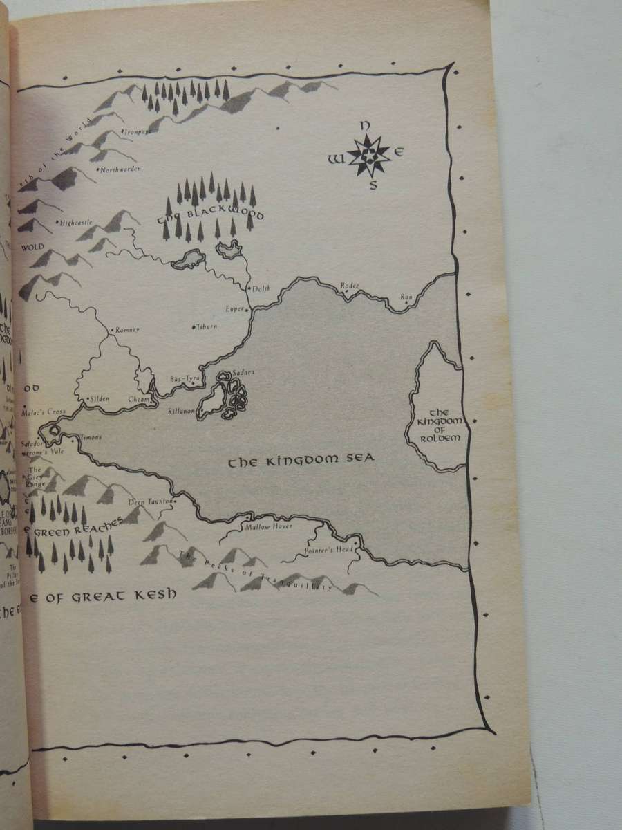 Prince Of The Blood (New Revised Edition)- Raymond E. Feist