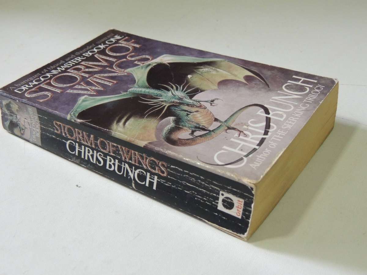 Dragonmaster Book 1: Storm Of Wings- Chris Bunch