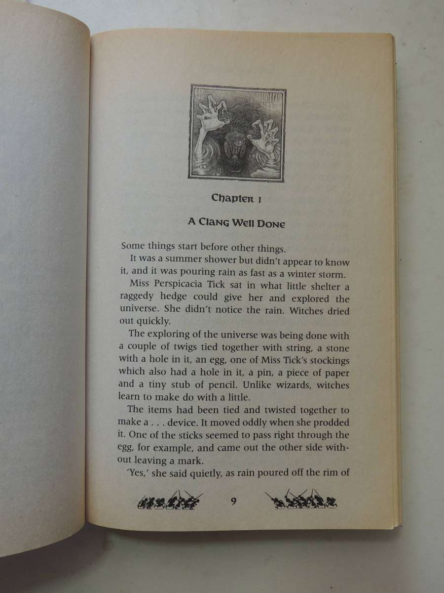 The Wee Free Men - A Discworld Novel - Terry Pratchett