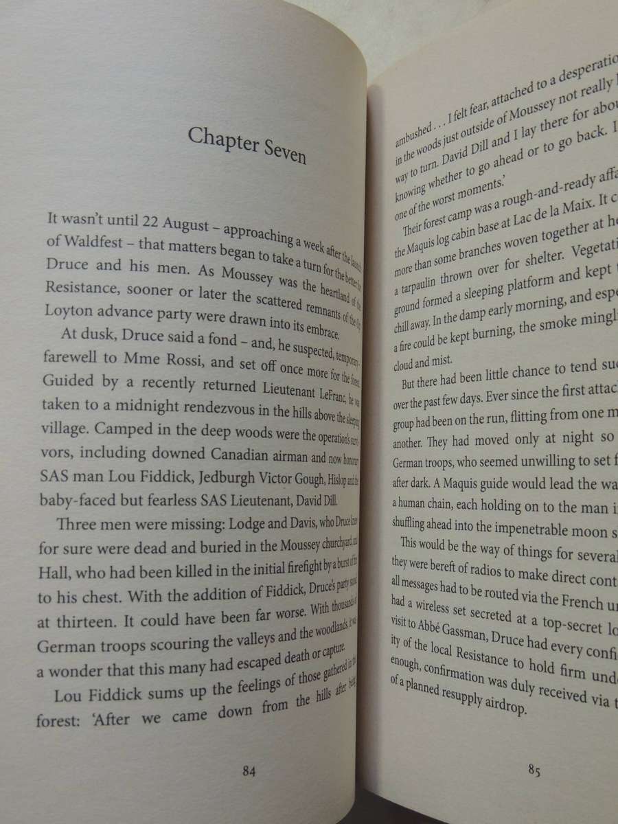 The Nazi Hunters: The Ultra-Secret SAS Unit And The Quest For Hitler's War Criminals- Damien Lewis