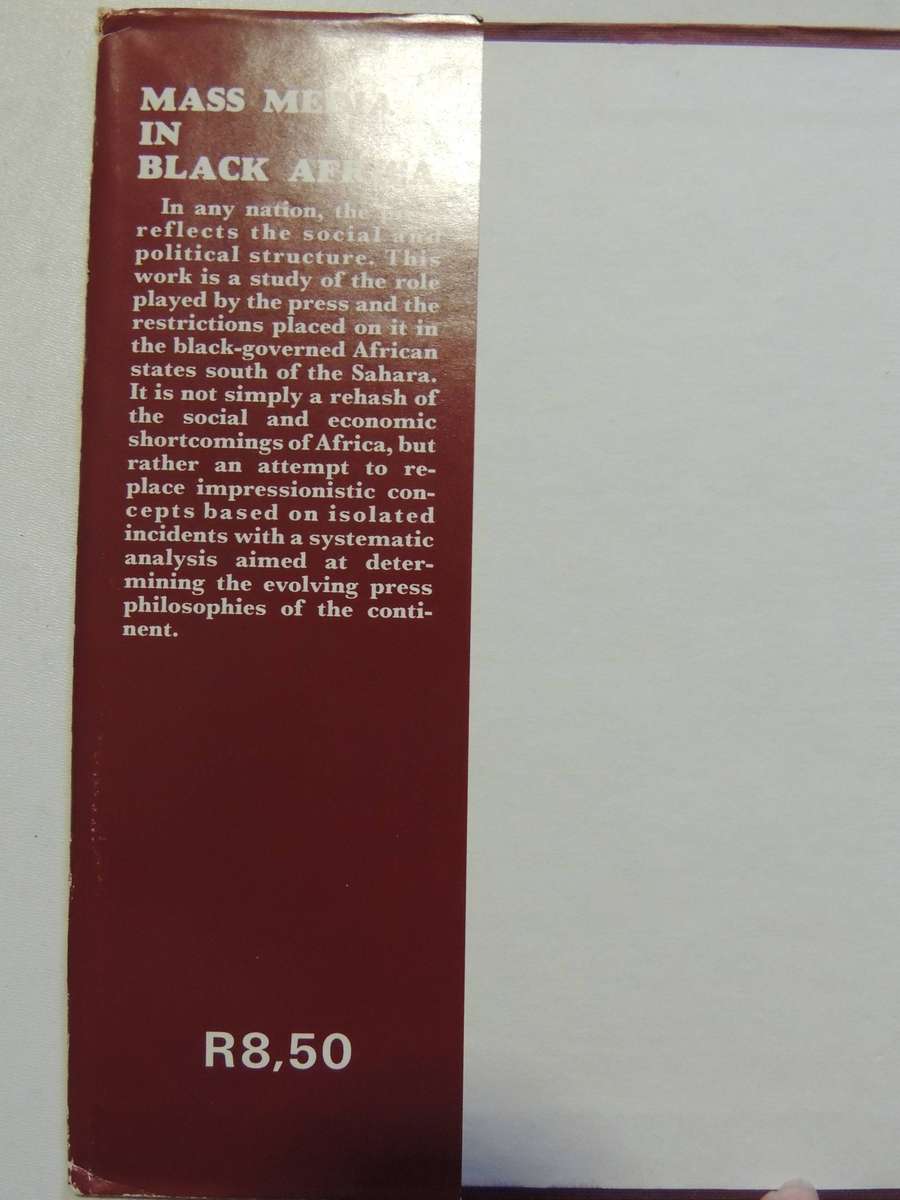 Mass Media In Black Africa - Dennis L. Wilcox