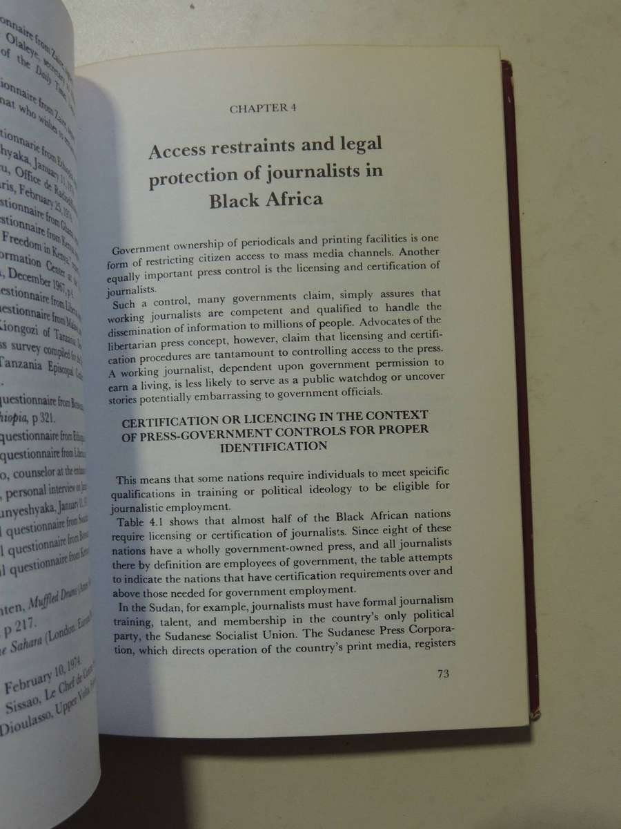 Mass Media In Black Africa - Dennis L. Wilcox