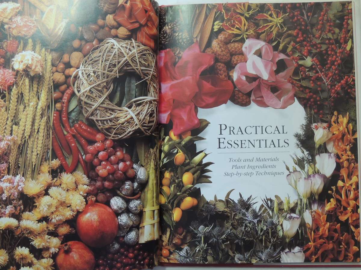 Malcolm Hillier's Garlands      DK   Flower Arranging