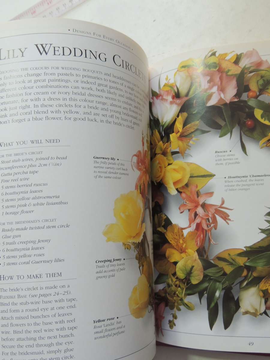 Malcolm Hillier's Garlands      DK   Flower Arranging