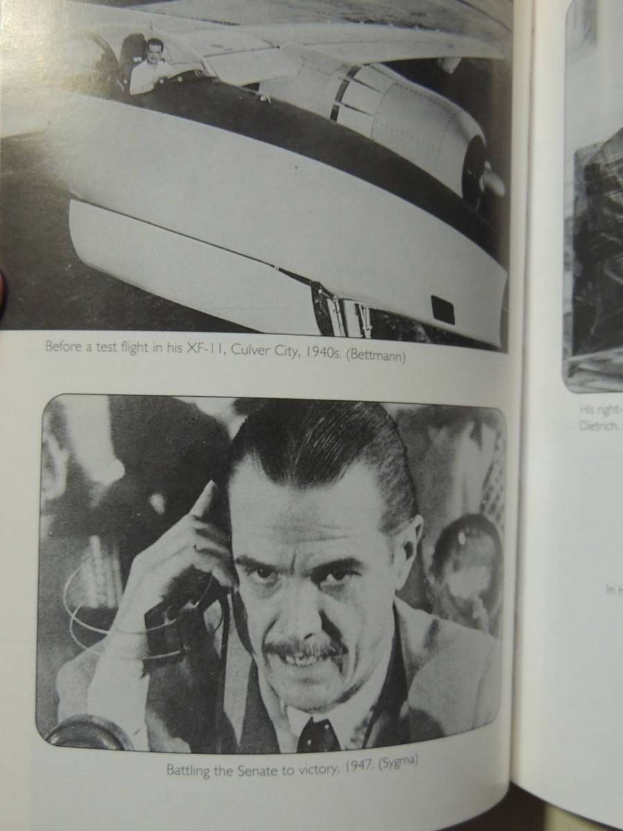 Howard Hughes: The Secret Life - Charles Higham