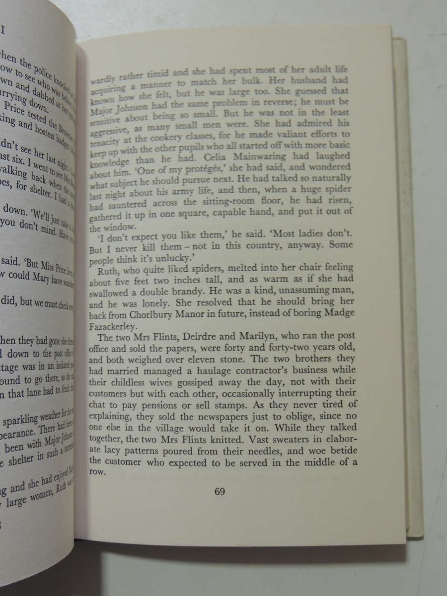 No Medals For The Major - Margaret Yorke  (1st Edition)  1974