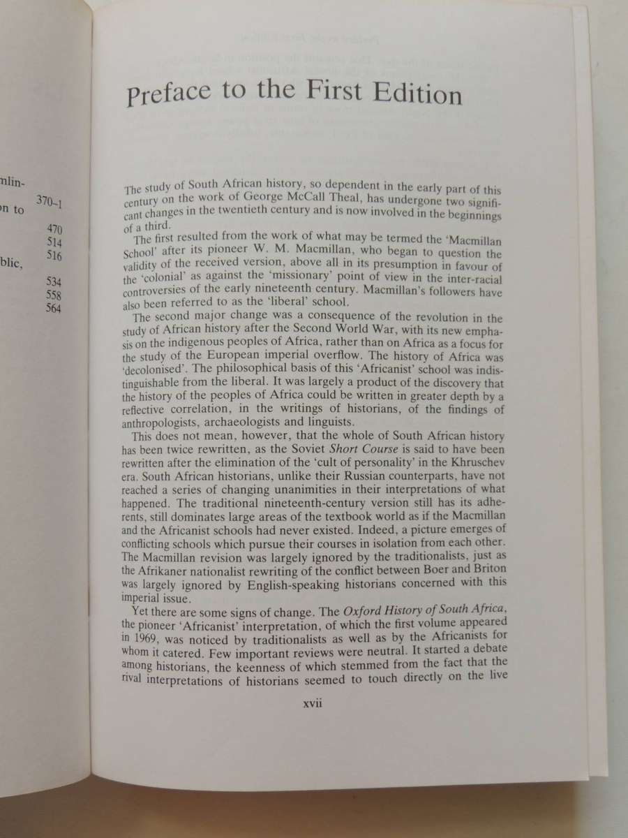 South Africa: A Modern History -  T.R.H. Davenport