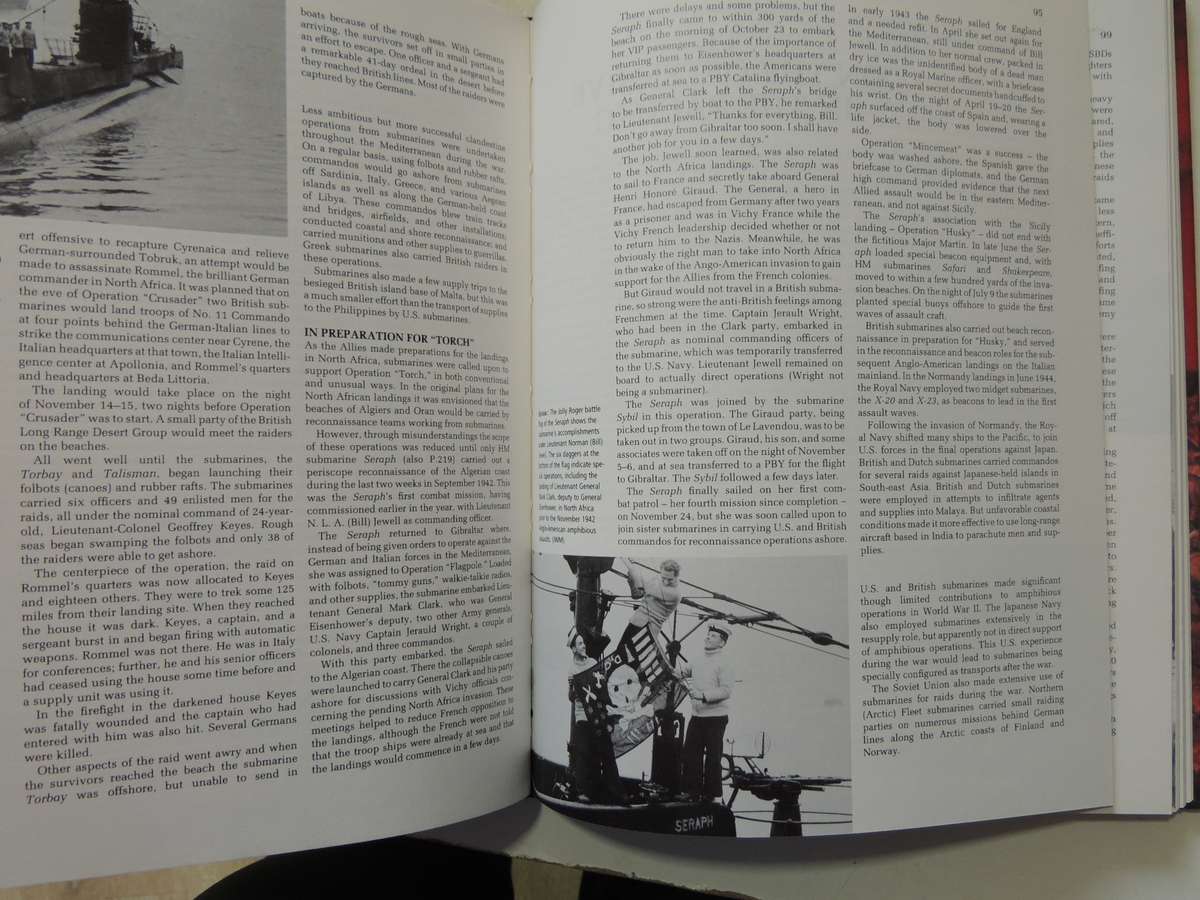 Amphibious Warfare - An Illustrated History  Norman Polmar & Peter B. Mersky