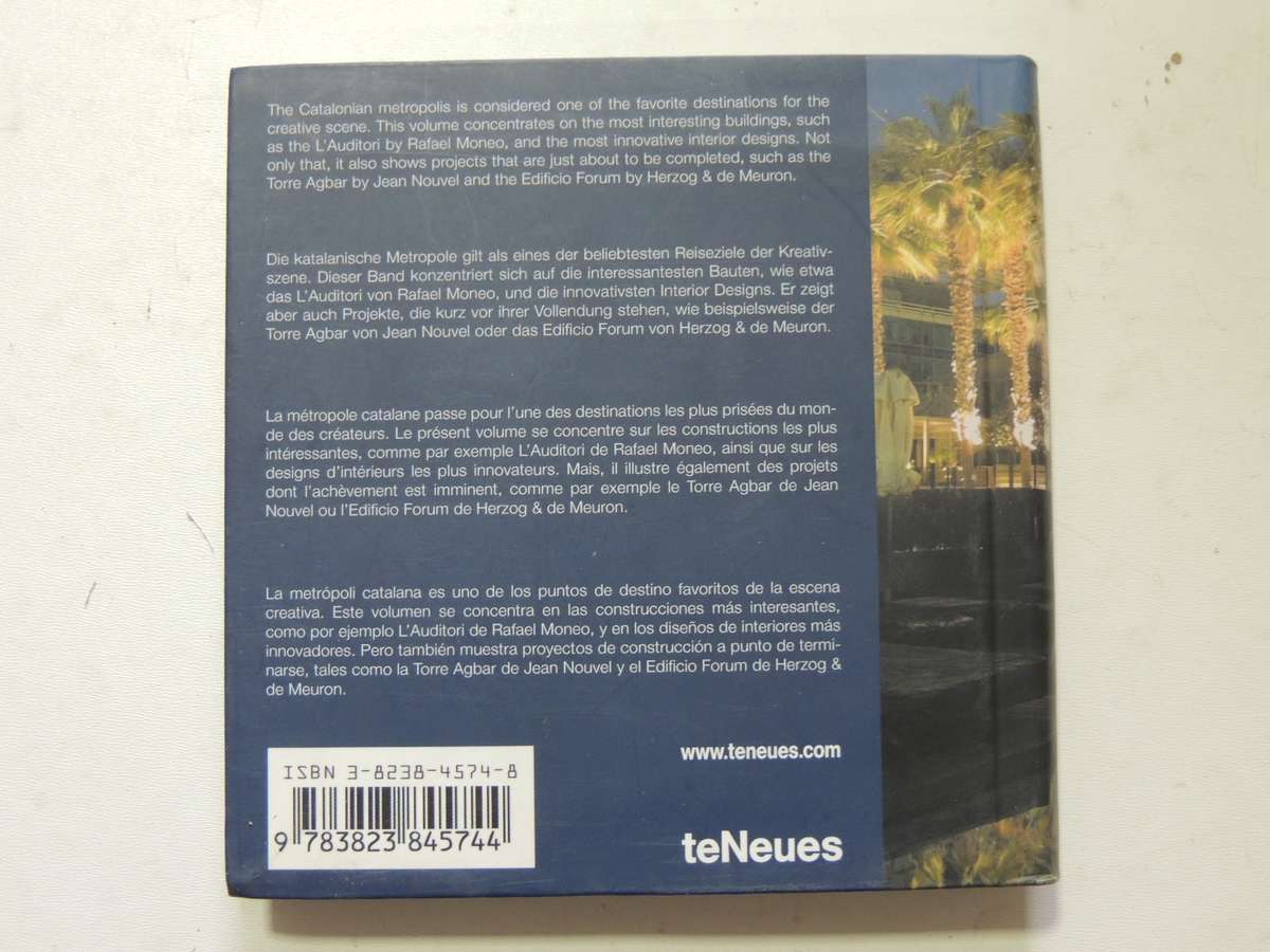 Barcelona: Architecture & Design- ed Sabina Marreiros