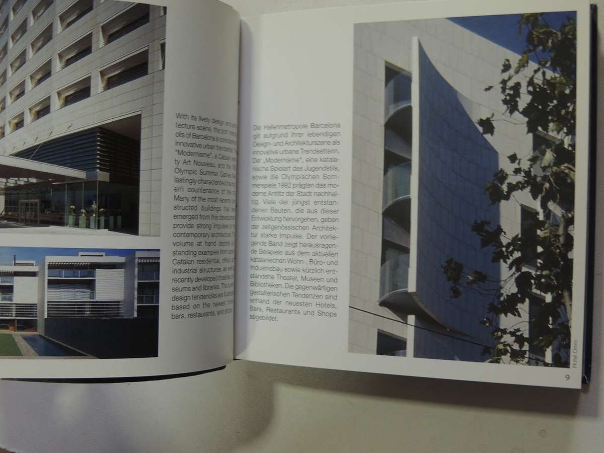 Barcelona: Architecture & Design- ed Sabina Marreiros