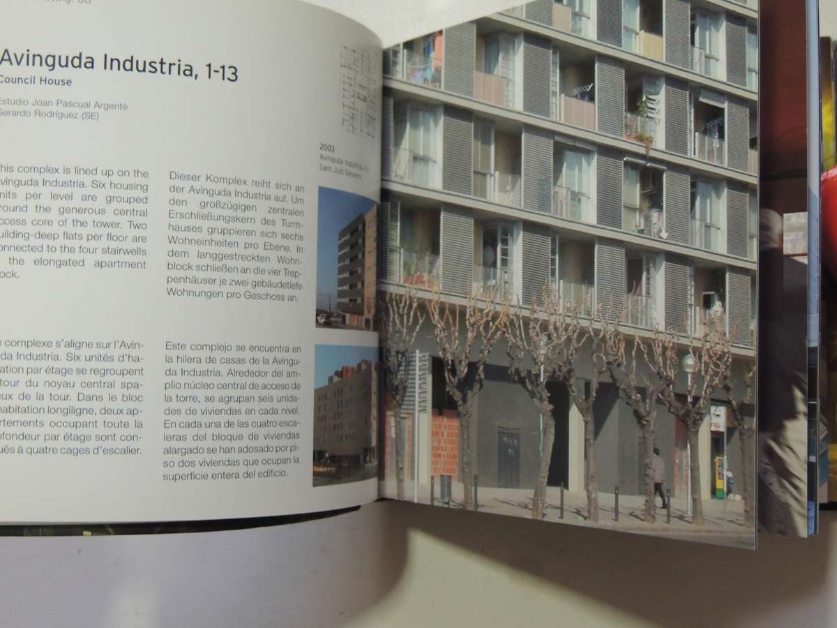 Barcelona: Architecture & Design- ed Sabina Marreiros