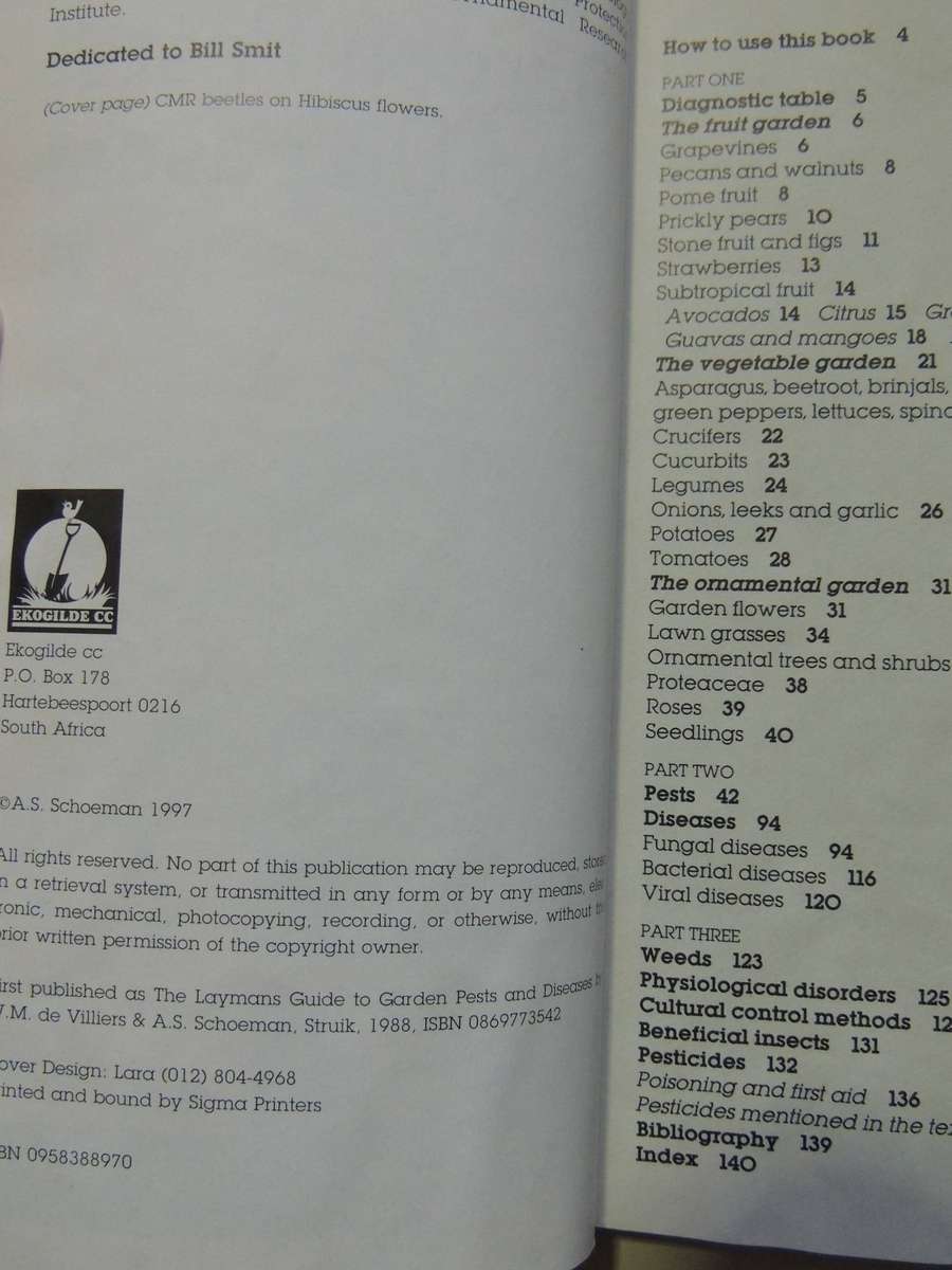 Efekto's Guide To: Identification Of Garden Pests And Diseases-  A.S. Schoeman