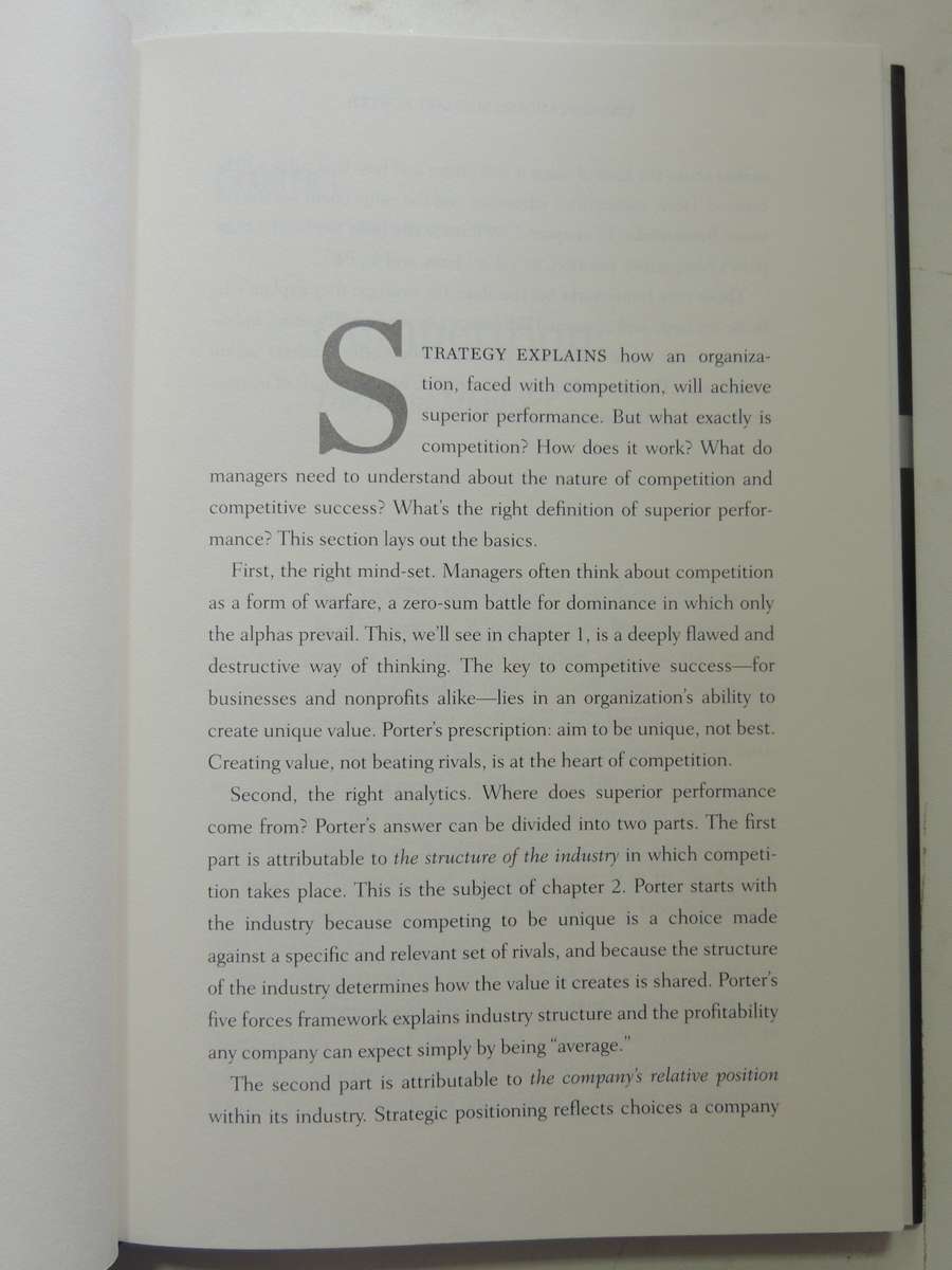 Understanding Michael Porter: The Essential Guide To Competition And Strategy - Joan Magretta