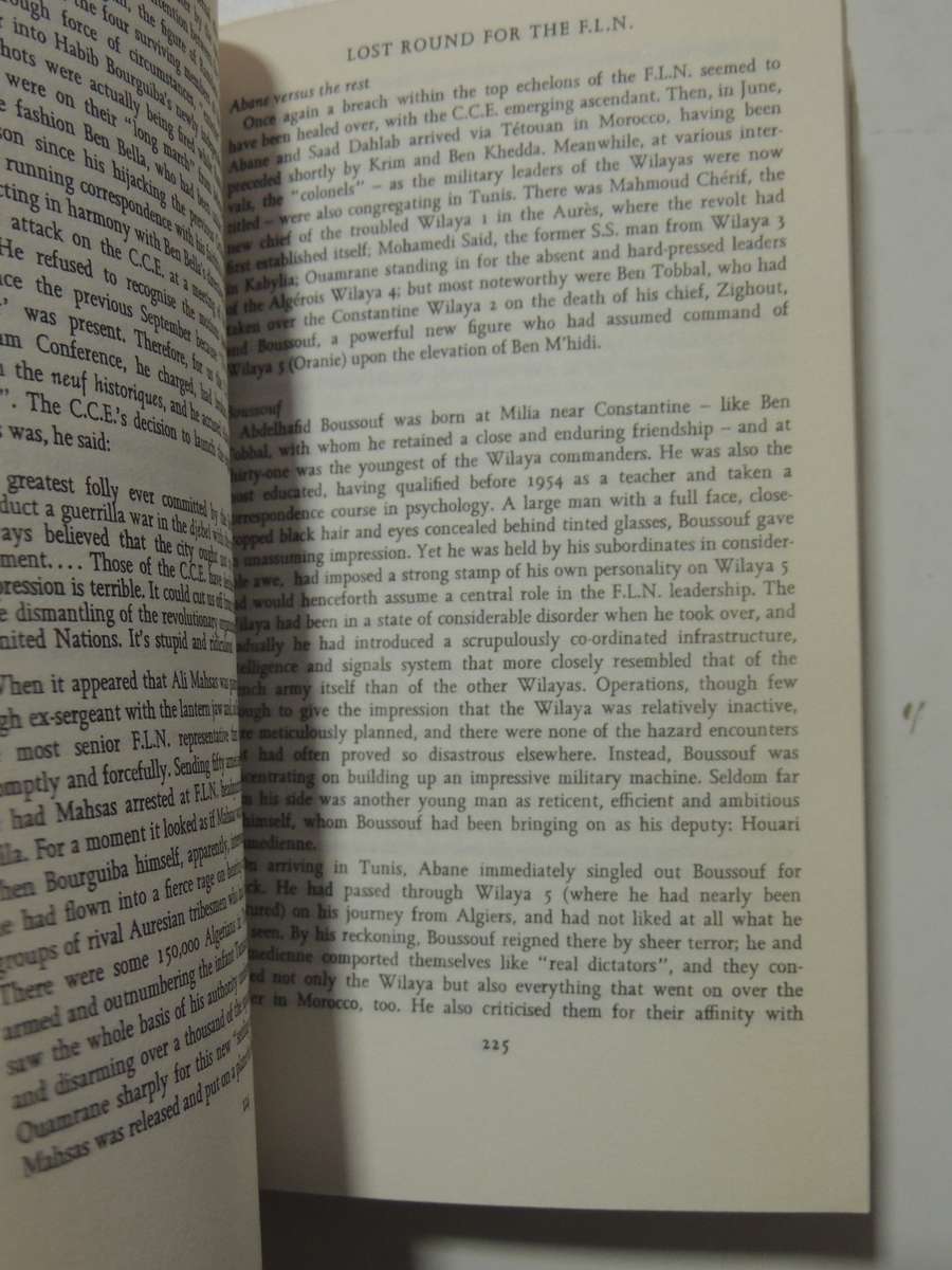 A Savage war Of Peace: Algeria 1954-1962- Alistair Horne