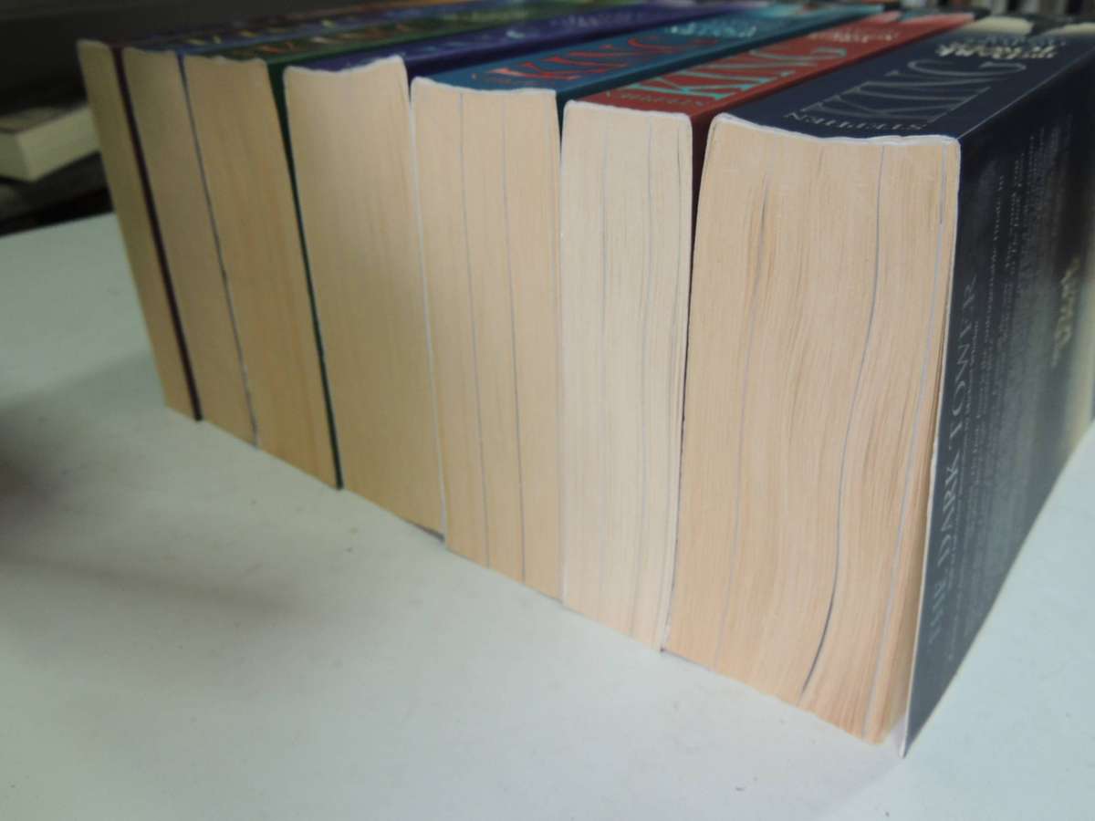 The Dark Tower Series  - Complete 7 Volume Set - Stephen King