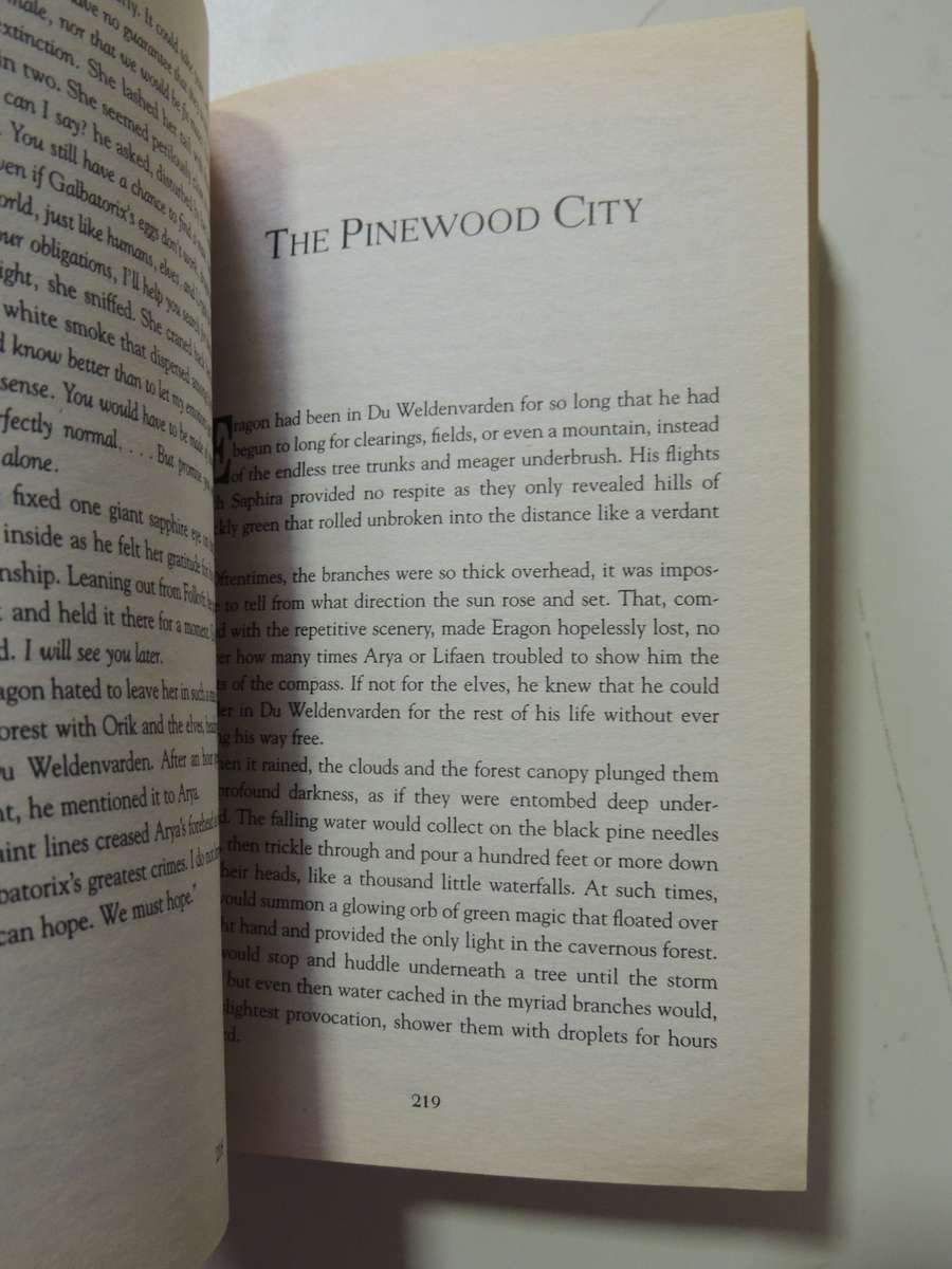 Eldest - Inheritance Series Cycle Book 2 - Christopher Paolini