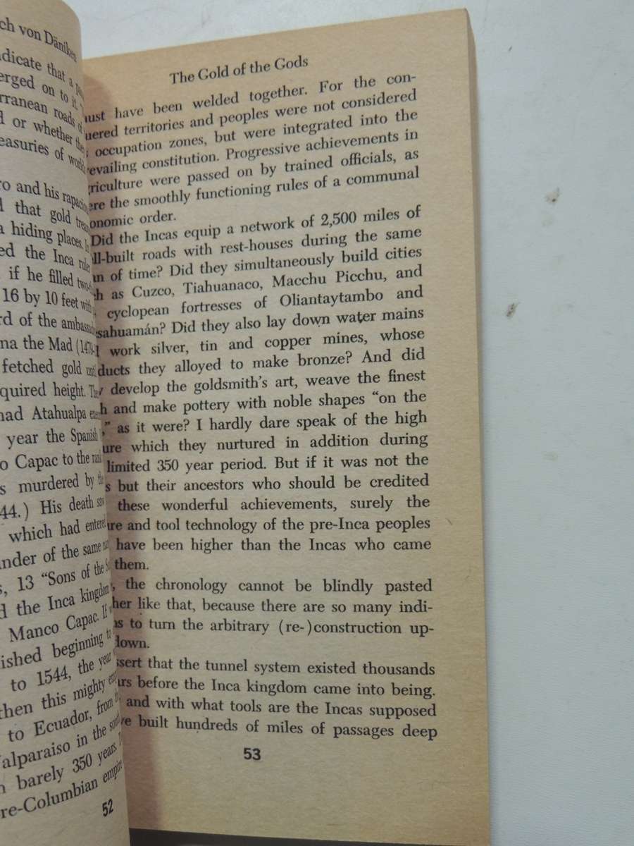 The Gold Of The Gods - Erich Von Daniken