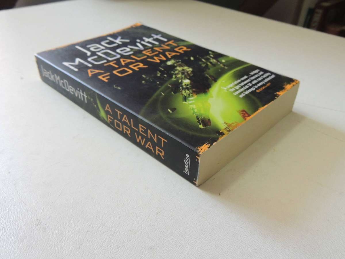 Alex Benedict Book 1: A Talent For War - Jack McDevitt