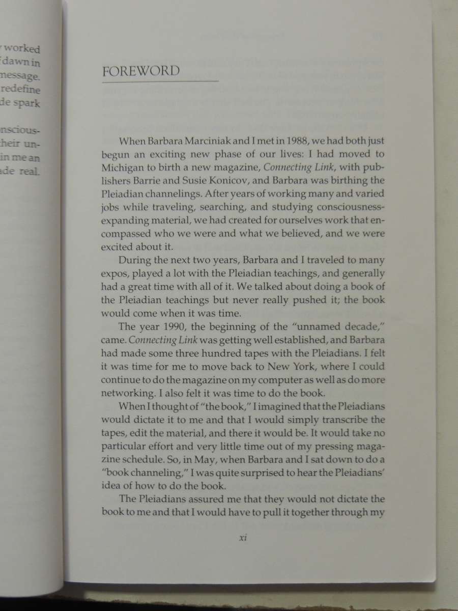 Bringers Of The Dawn: Teachings From The Pleiadians - Barbara Marciniak