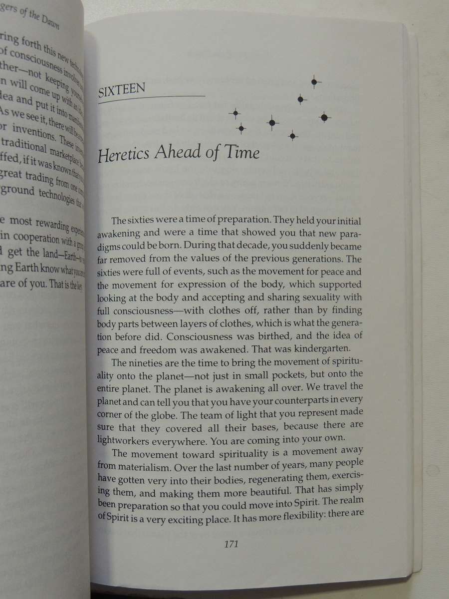 Bringers Of The Dawn: Teachings From The Pleiadians - Barbara Marciniak