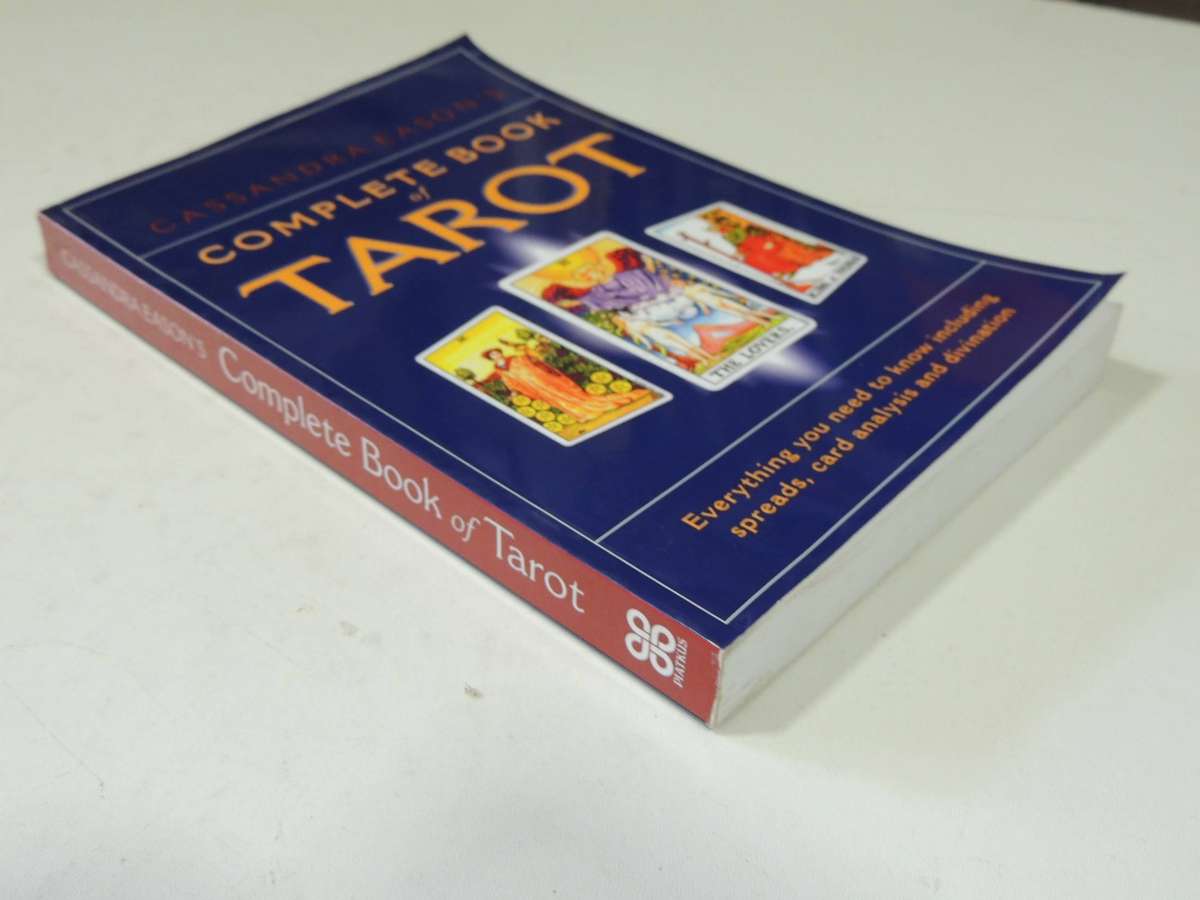 Complete Book Of Tarot- Cassandra Eason