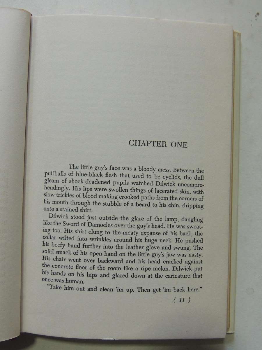 The Twisted Thing - Mickey Spillane    1st UK Edition 1966