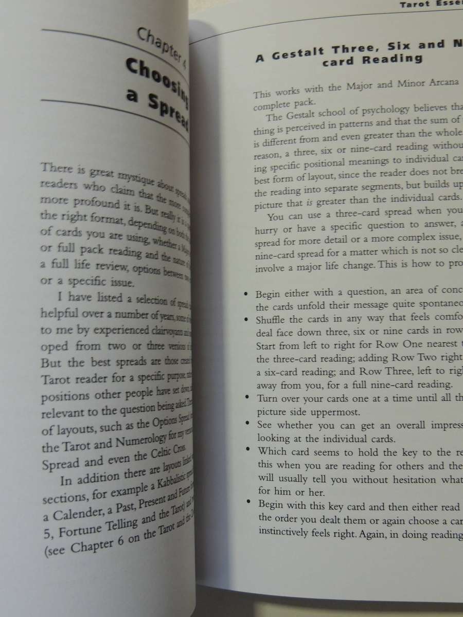 Complete Book Of Tarot- Cassandra Eason
