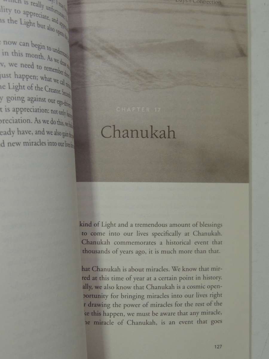 Days Of Connection: A Guide To Kabbalah's Holidays And New Moons - Michael Berg