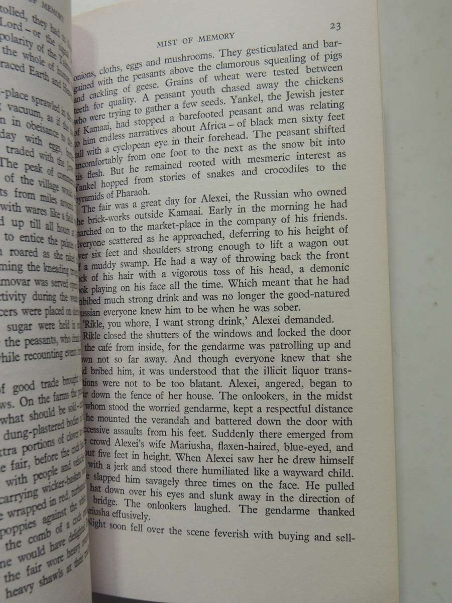 Mist Of Memory: An Autobiography - Bernard Sachs