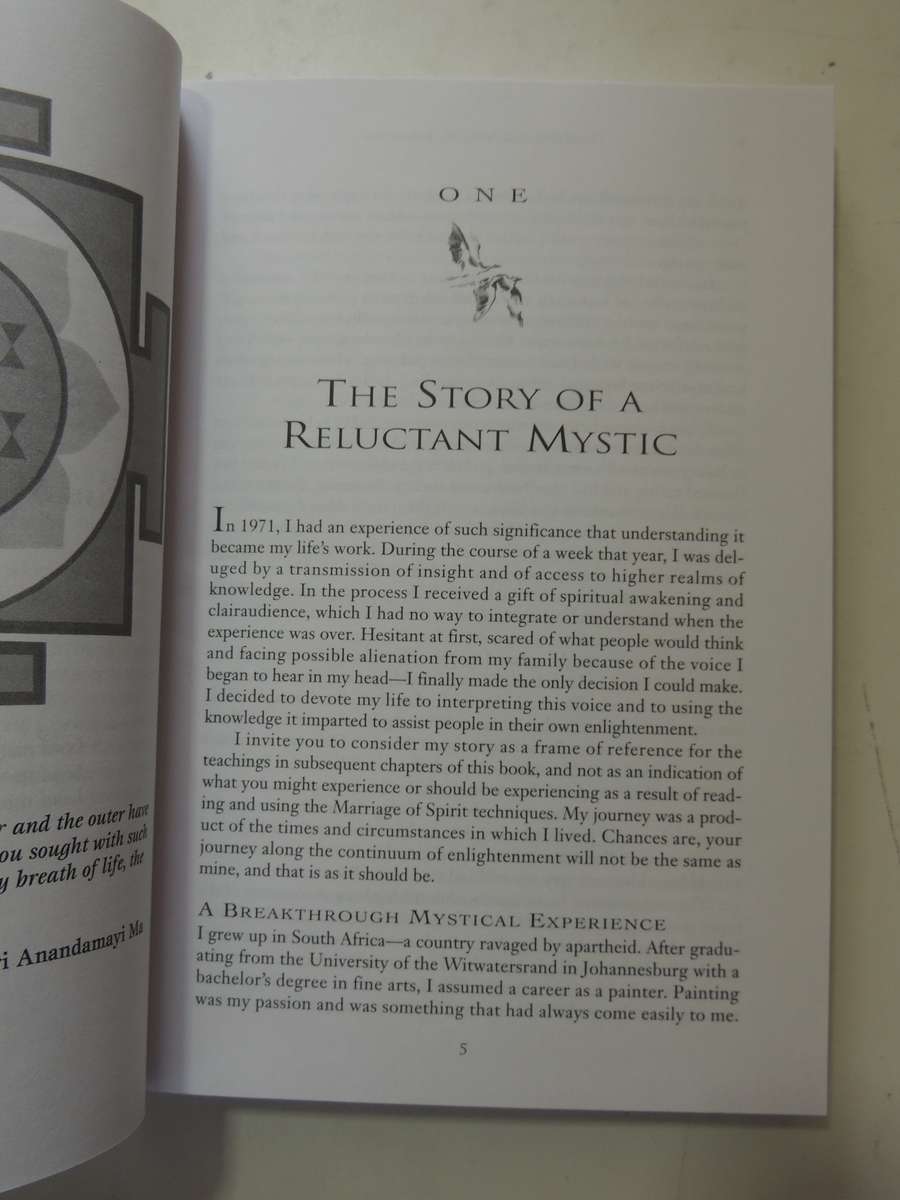 The Marriage of Spirit - Enlightened Living in Today`s World - Leslie Temple-Thurston    SIGNED