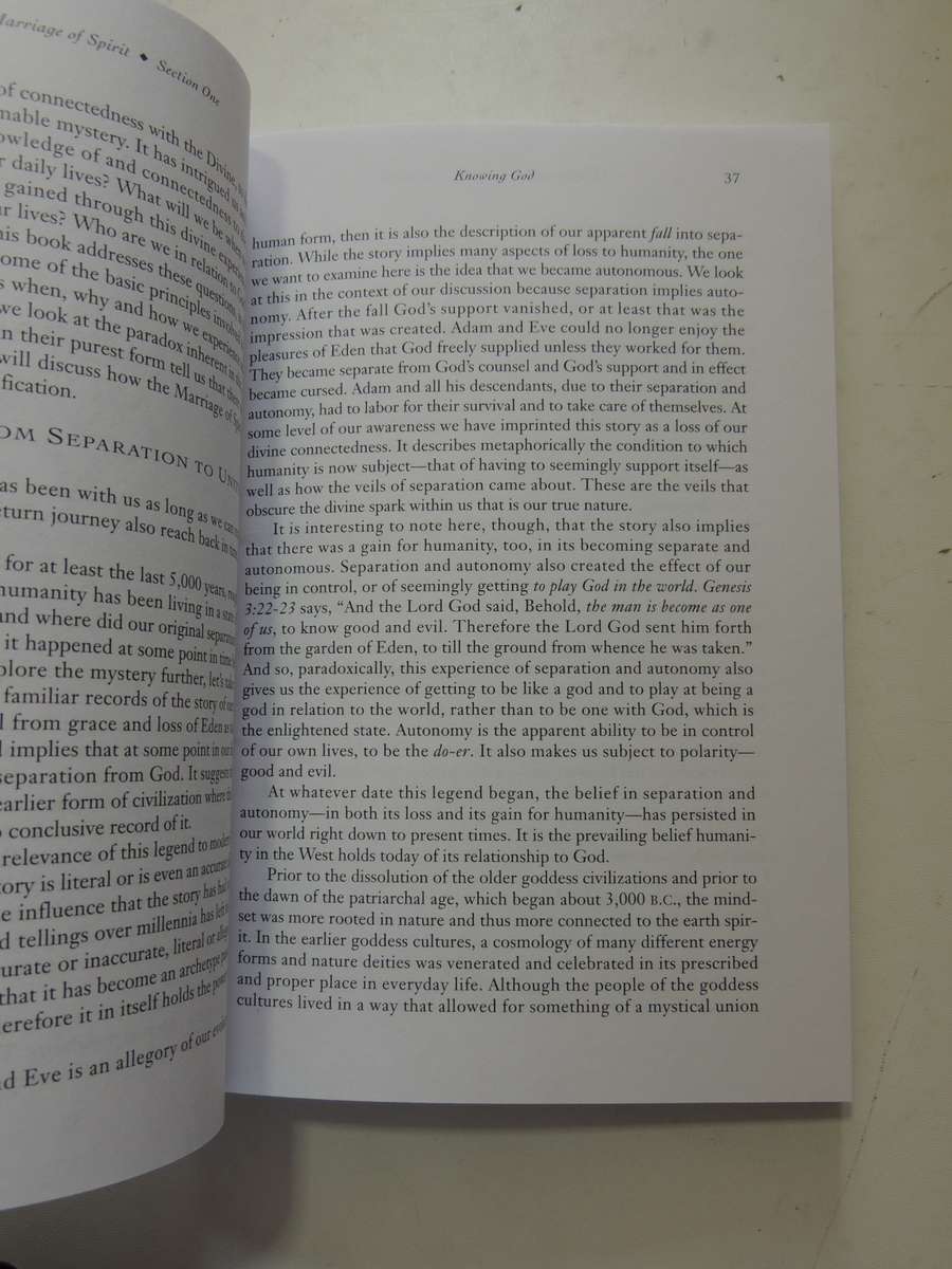 The Marriage of Spirit - Enlightened Living in Today`s World - Leslie Temple-Thurston    SIGNED