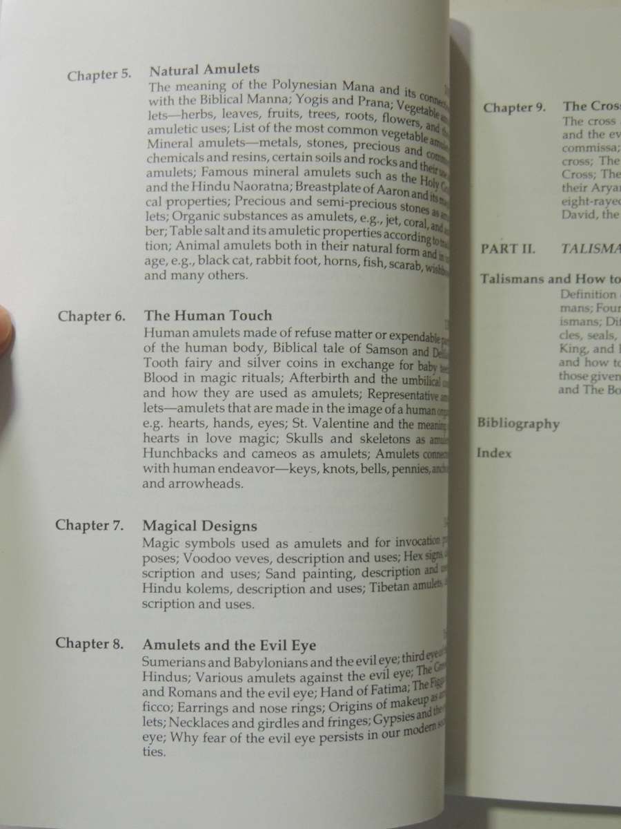 The Complete Book of Amulets and Talismans - Migene Gonzalez-Wippler