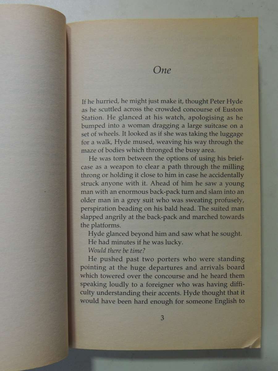 Stolen Angels- Shaun Hutson