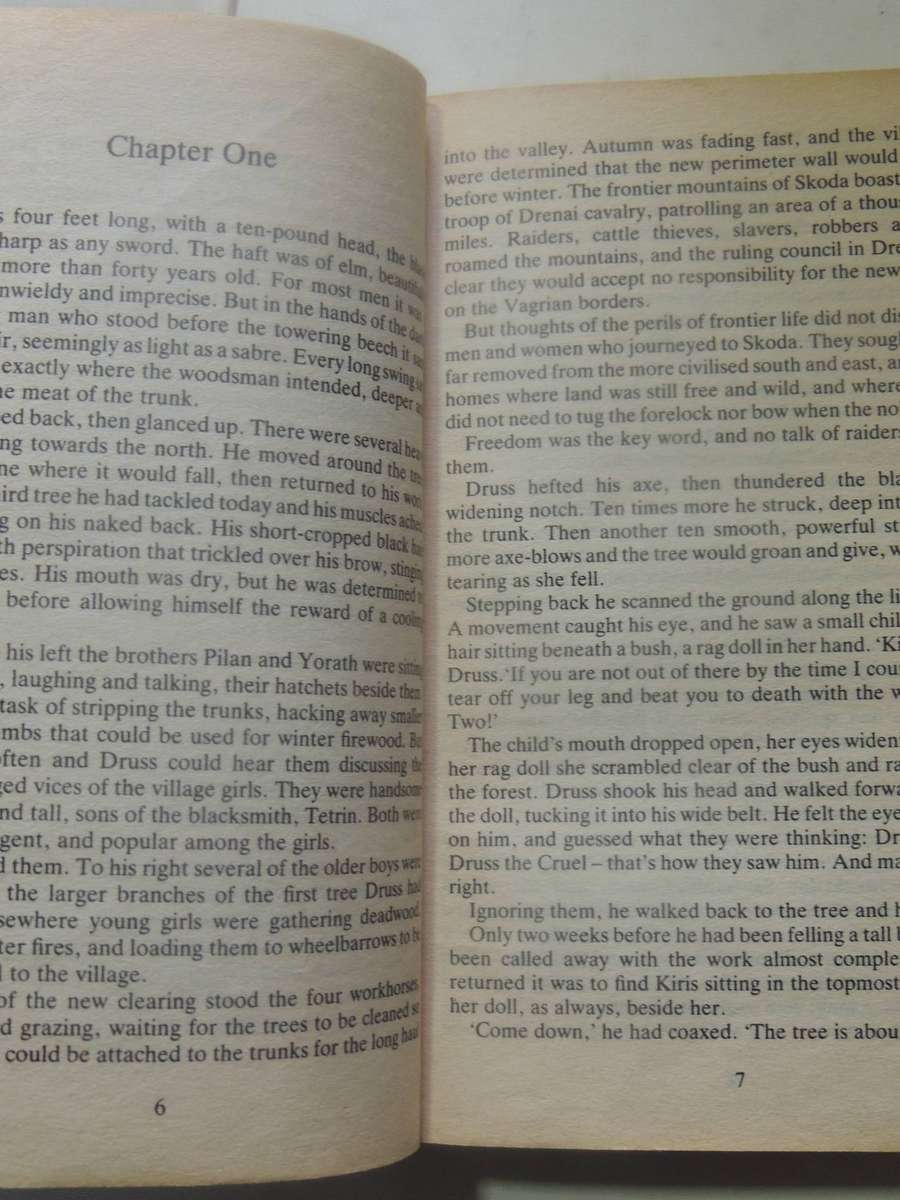 The First Chronicles Of Druss The Legend - David Gemmell