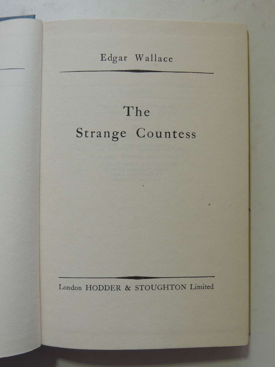 The Strange Countess - Edgar Wallace